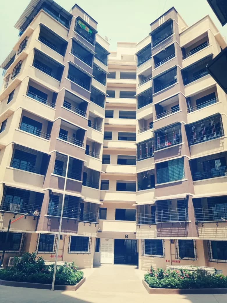 Motiram Privilege, Badlapur West