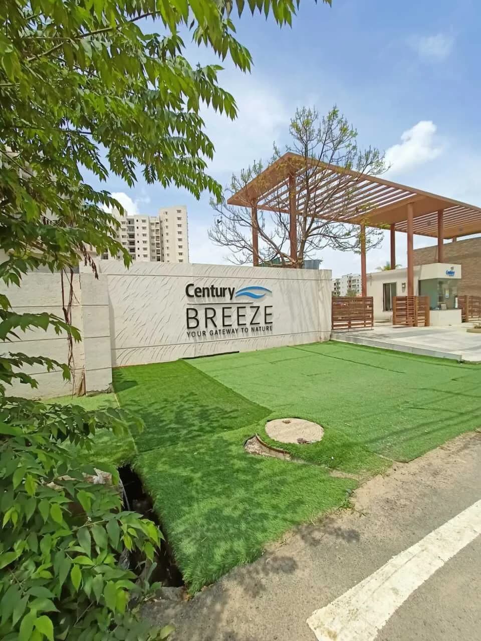 Century Breeze, Jakkur