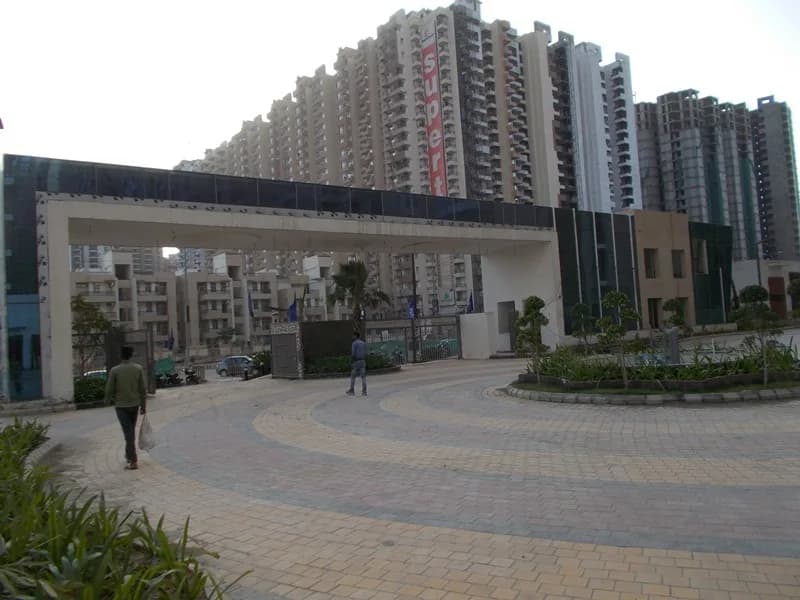 Ajnara Le Garden, Greater Noida West