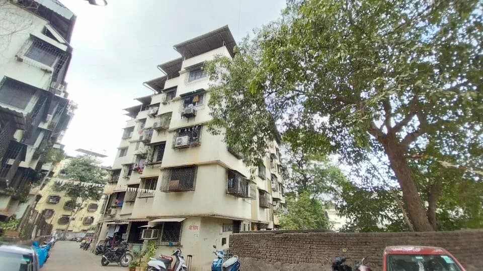 Joshi Shree Apartment, Naupada