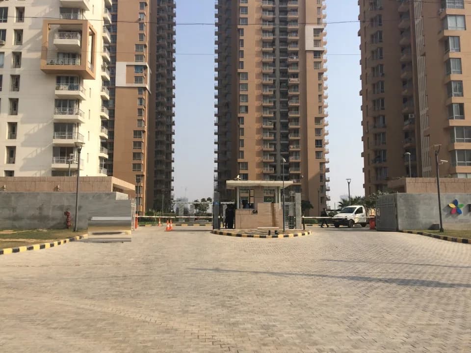 Pioneer Park, Sector 61