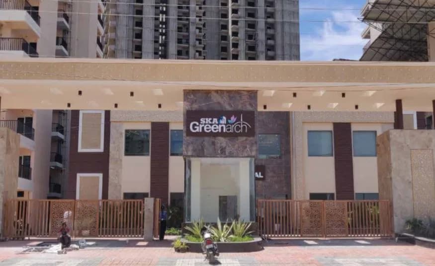SKA Greenarch, Sector 16 B