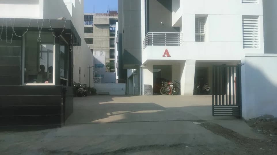 AG Gracia, Eon Free Zone 