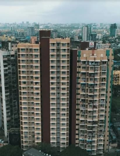 Raj Heights, Sion East