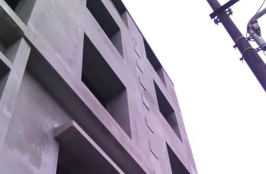 GB Avisheak Apartment — Construction Image