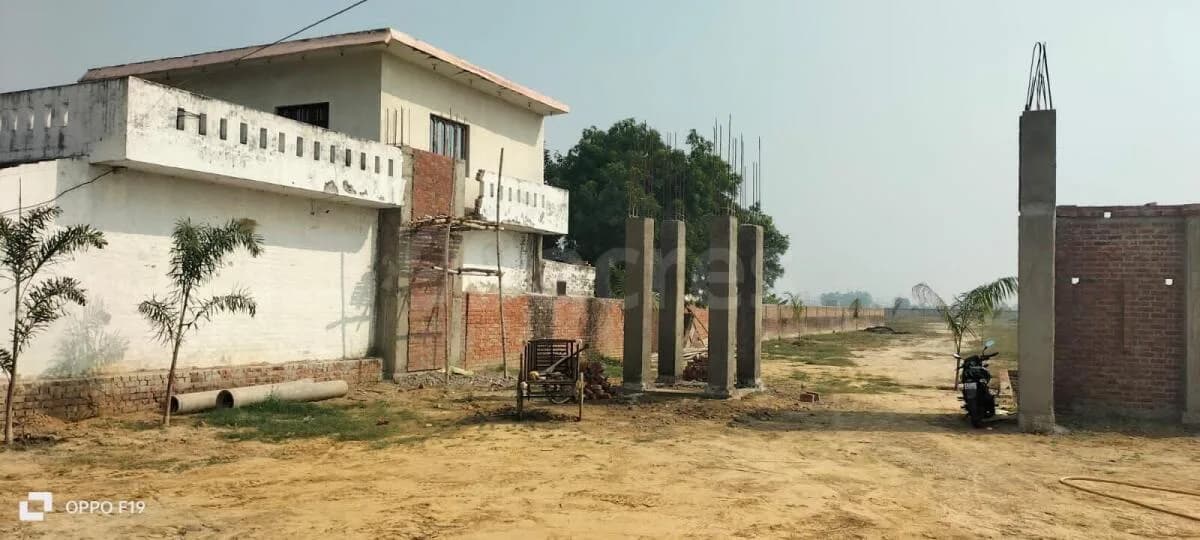 NDBG Nakshatra Green, Sarojini Nagar