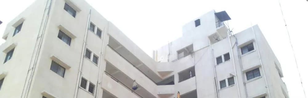 Monika Plaza, Phursungi