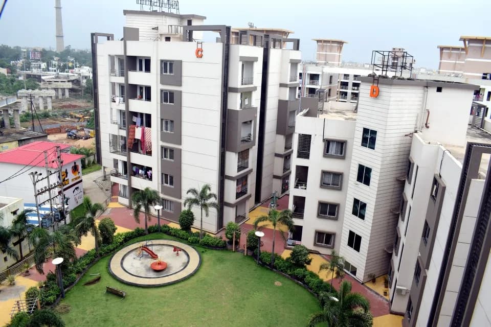 Monika Om Shri Kings Court, Shankar Nagar