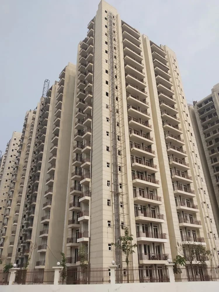 Aims Golf Town, Noida Extension