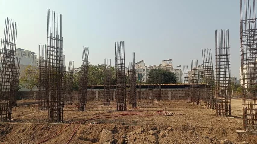 Vraj Parisar, Nana Mava Road