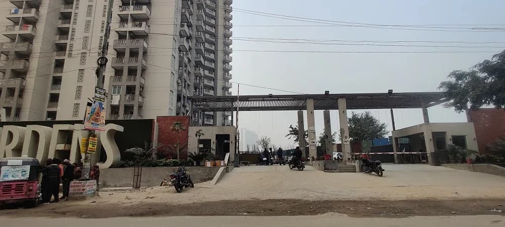 Shri Radha Sky Gardens, Sector 16 B