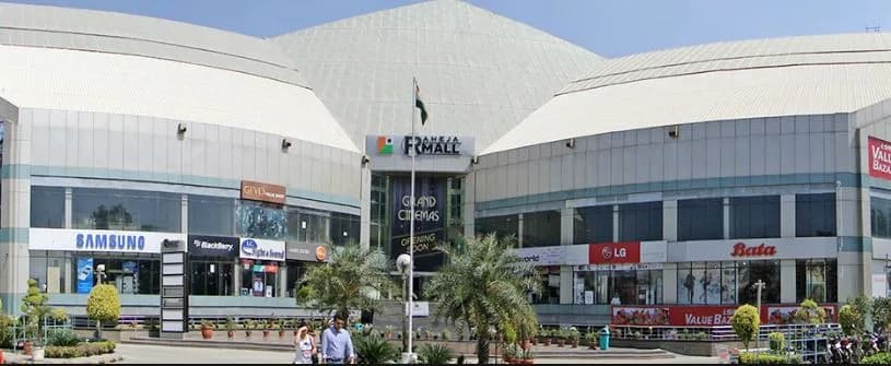 Raheja Mall, Sector 47