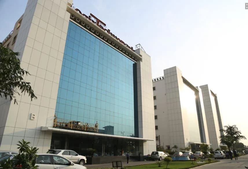 Bhutani Techno Park, Sector 127