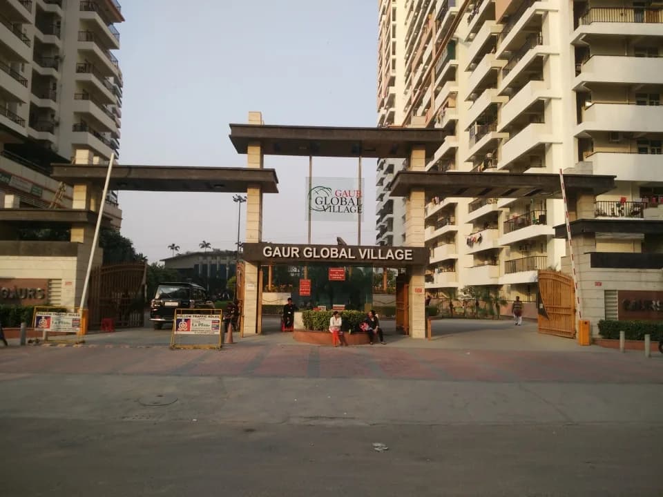 Gaur Global Village, Crossing Republik