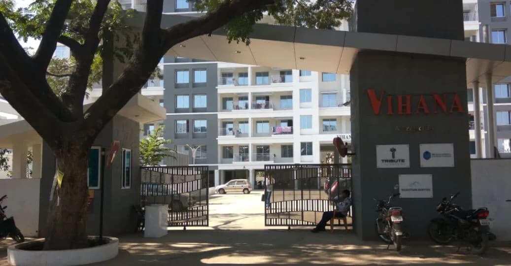 Tribute Vihana — Entrance View
