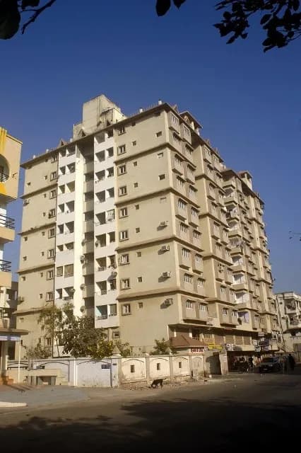 Vyapti Himali Tower, Satellite