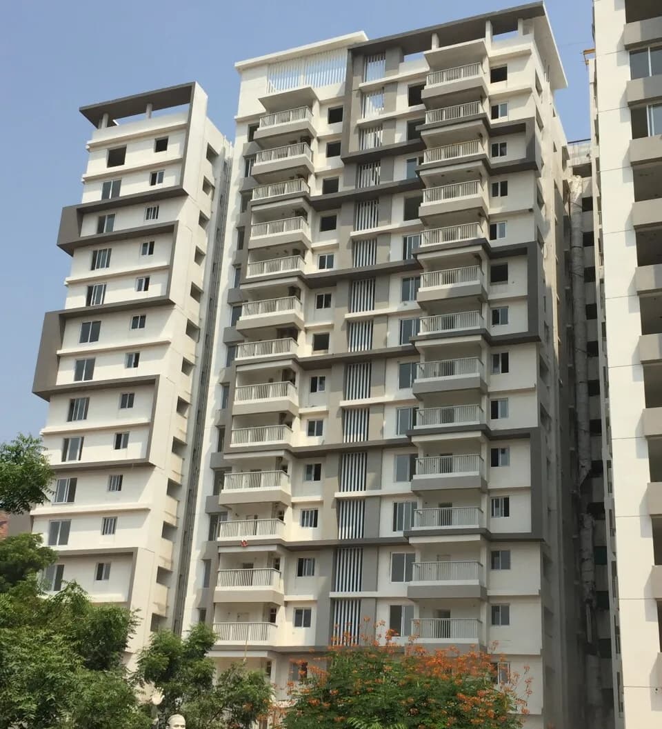 MK Gold Coast, Yendada