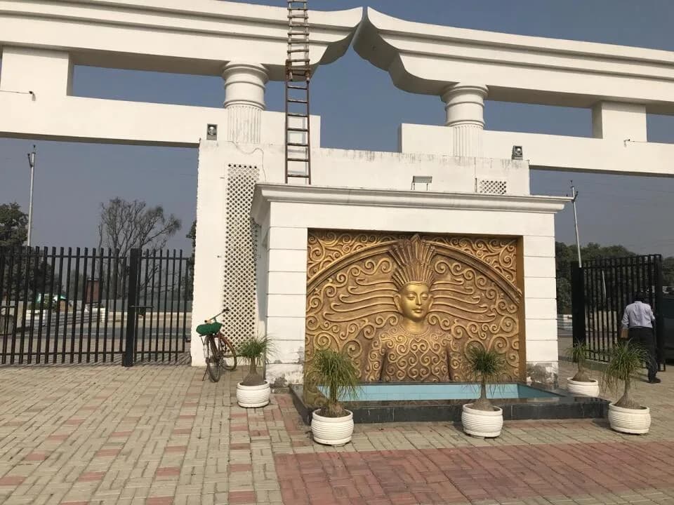 Sapphire Royale, Sultanpur Road