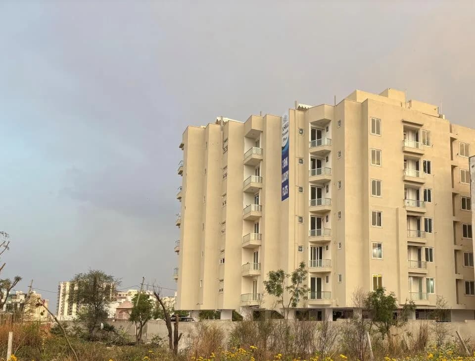 ASKG Pinnacle Place, Mansarovar