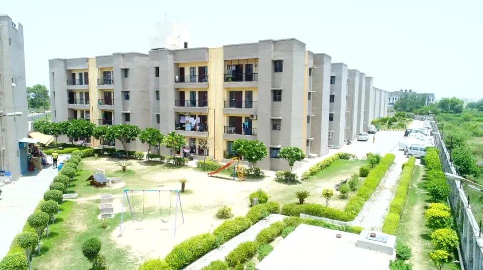 Stellar Upvan, Pilkhuwa