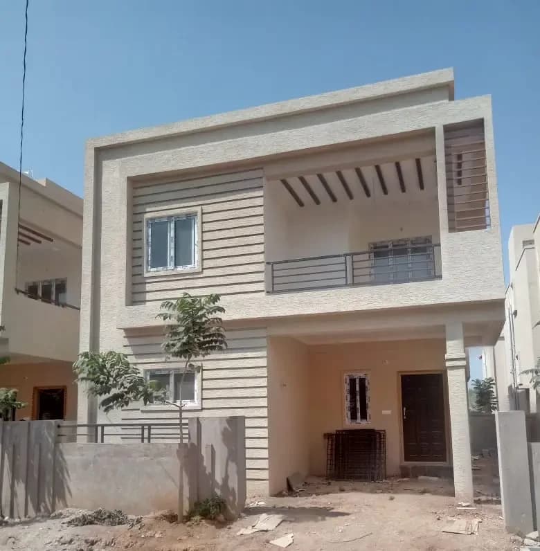 Morton Villas, Suraram