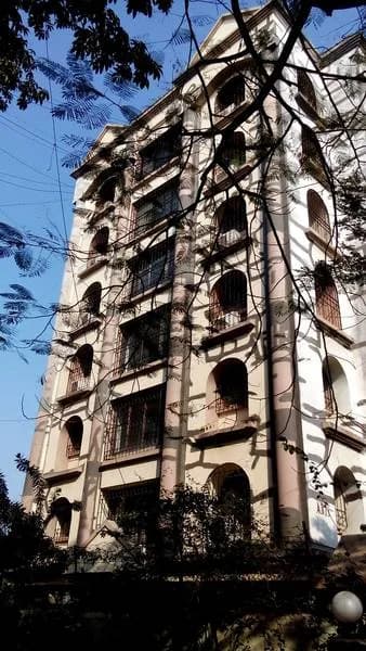 Raja Arti Apartments — Side View