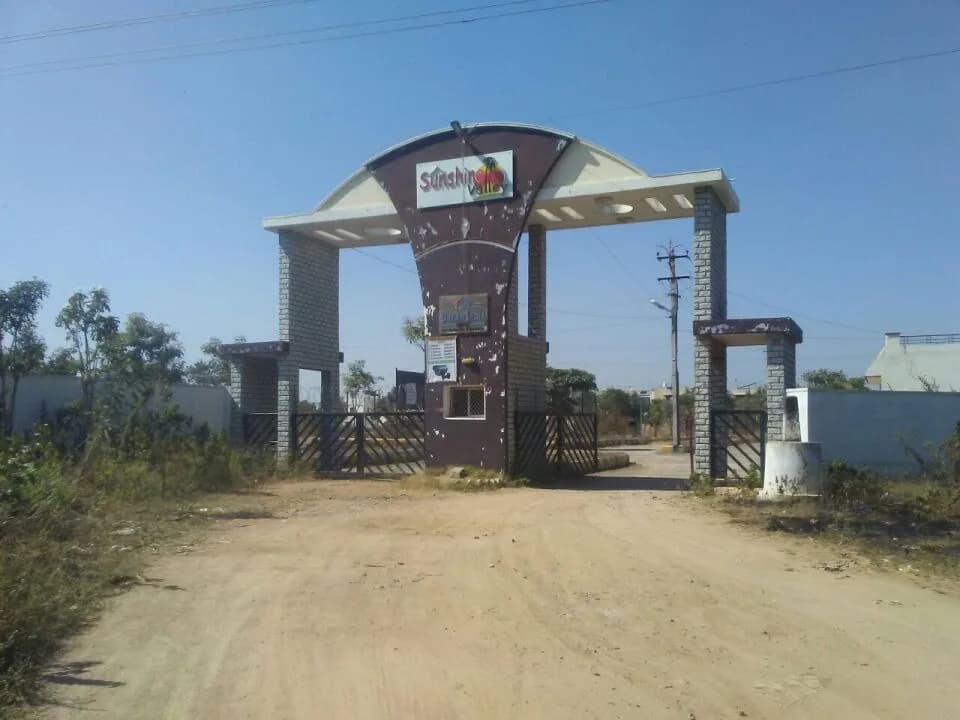 Sunshine Valley, Balapur