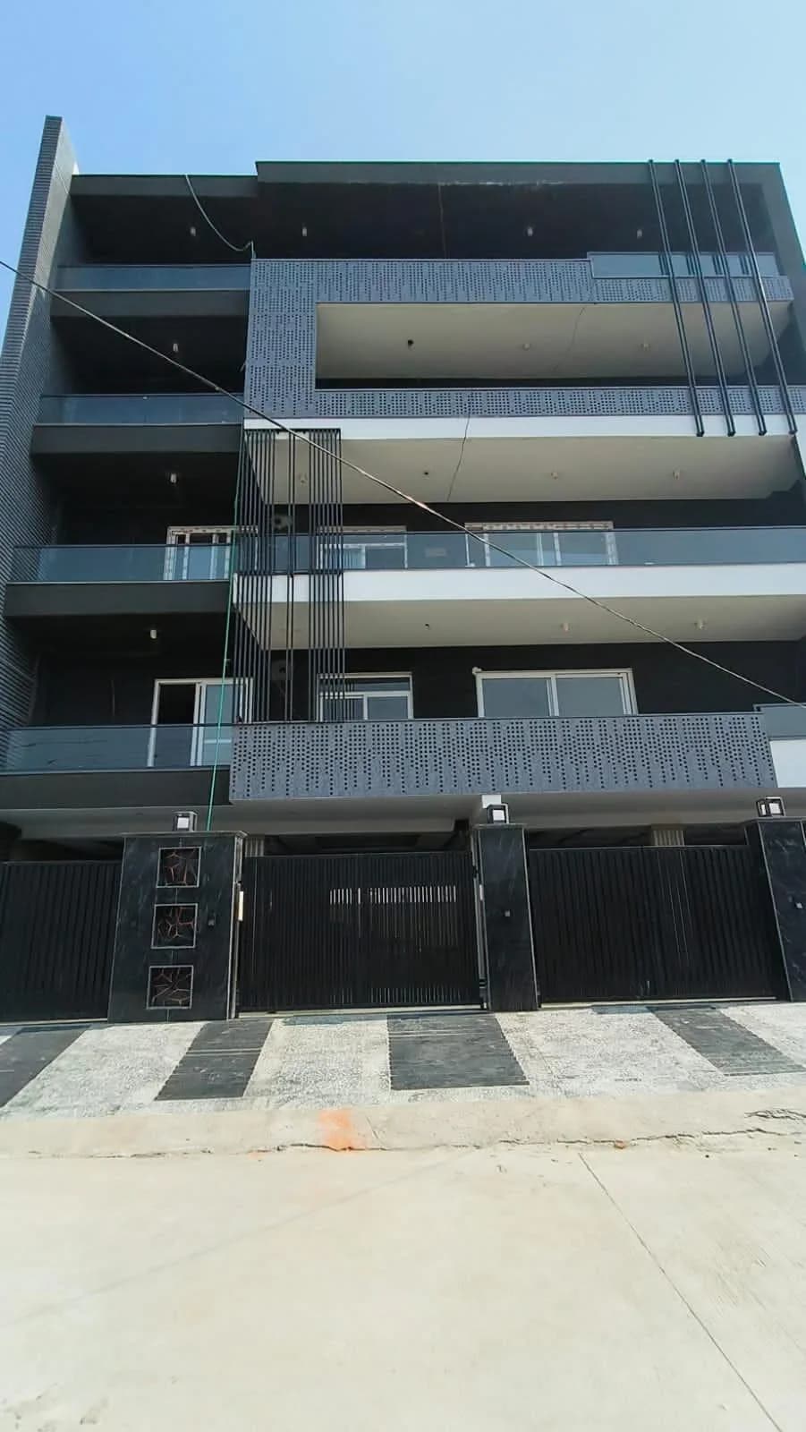 Faridabad Huda Luxury Floors, Sector 28