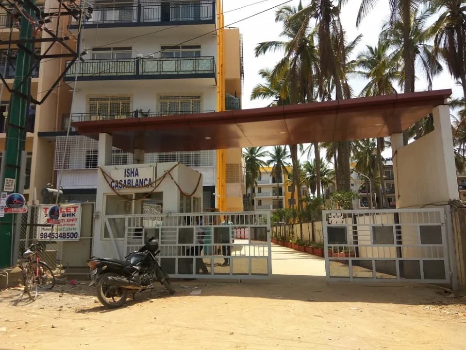 Isha Casablanca, Panathur