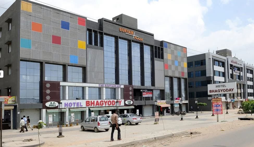 Suryam Plaza, Kathwada