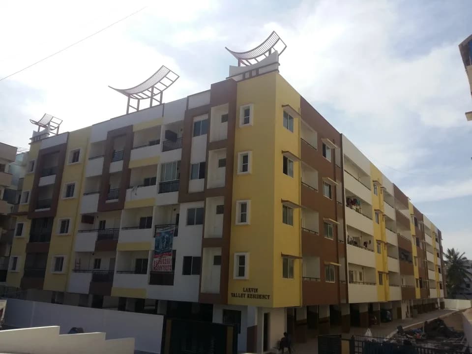 Lakvin Valley Residency, Hemmigepura