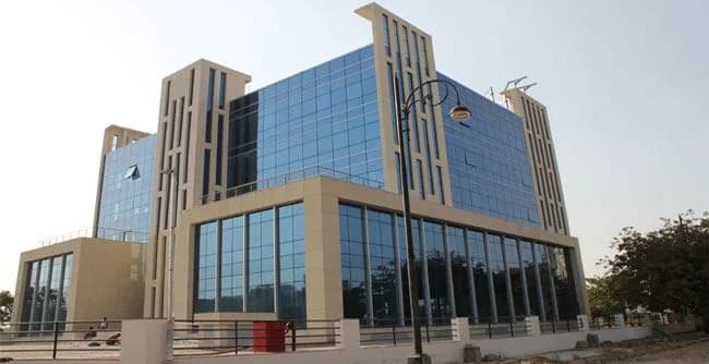 Eros Business Centre, Rosewood City