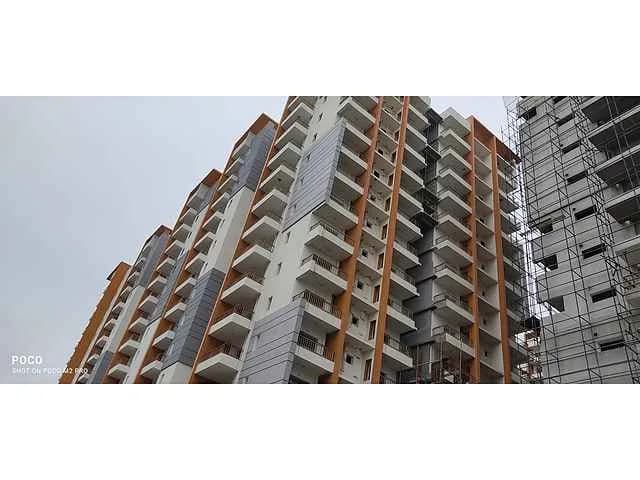 Hallmark Skyrena, Narsingi