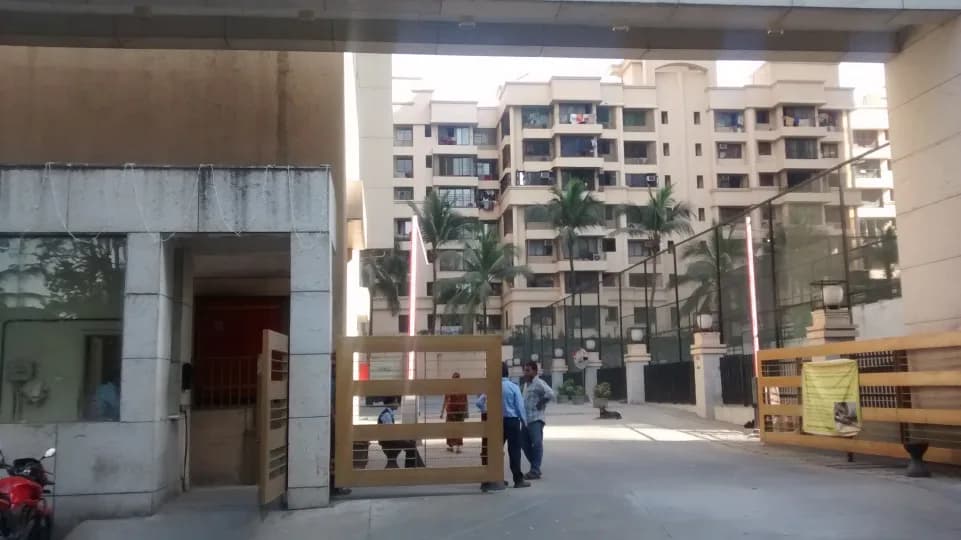 Raheja Vistas, Andheri East
