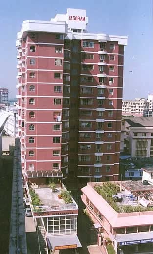 Yasoram Indradhanus Apartments, Shenoys