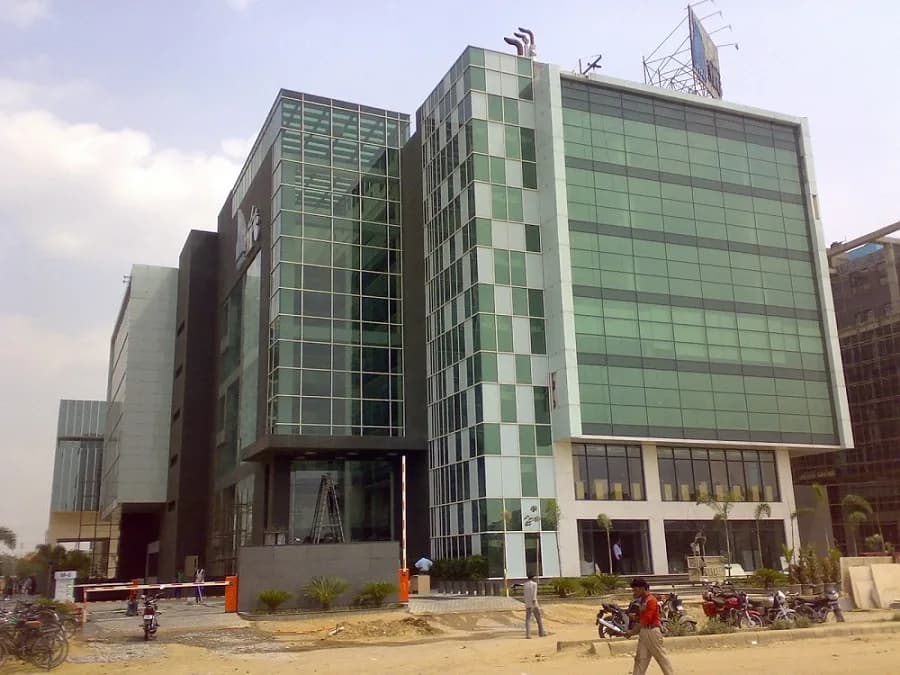 Uppals Plaza M6, Jasola