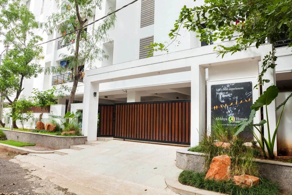 Alekhya Whistling Woods, Hafeezpet