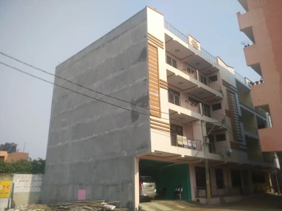 SLV Apartment, Govind Puram