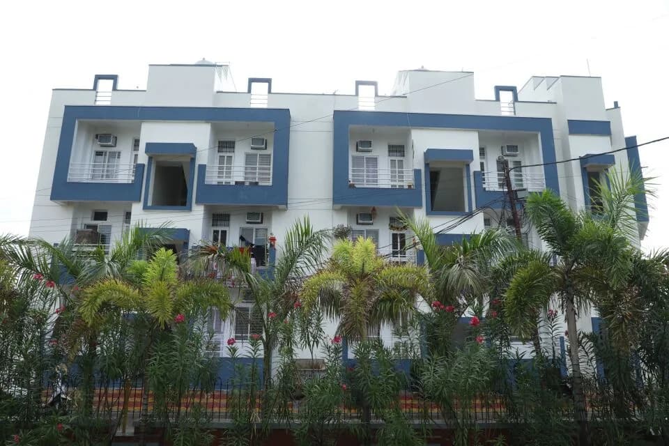 Rajul Smart Homes, Amkhera