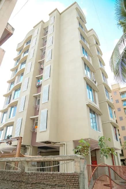 Aayush Saraswati Apartment, Collector Colony