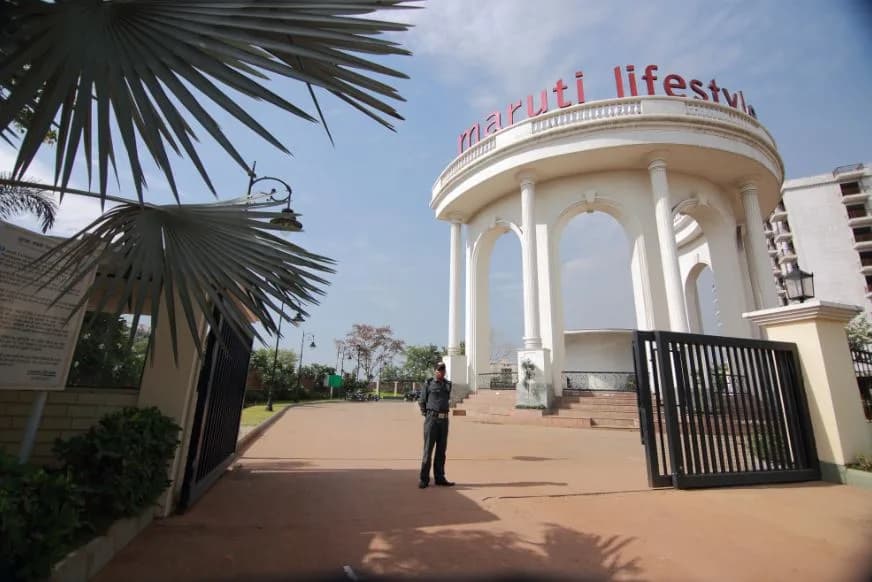 Avinash Maruti Lifestyle, Mohba Bazar