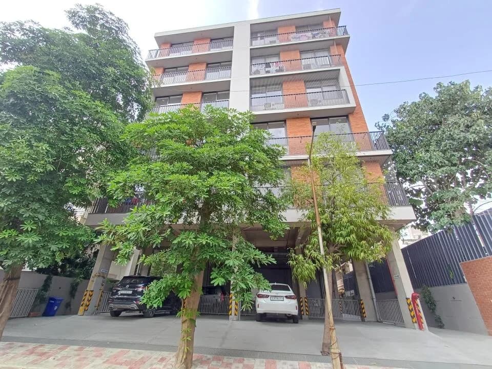 Hrishikesh H4, Ambawadi