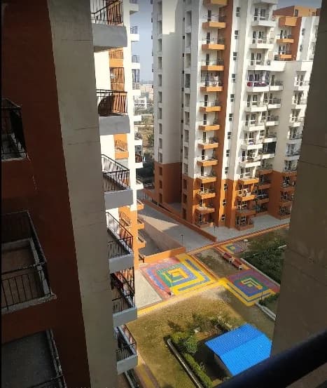 KLJ Heights, Sector 15