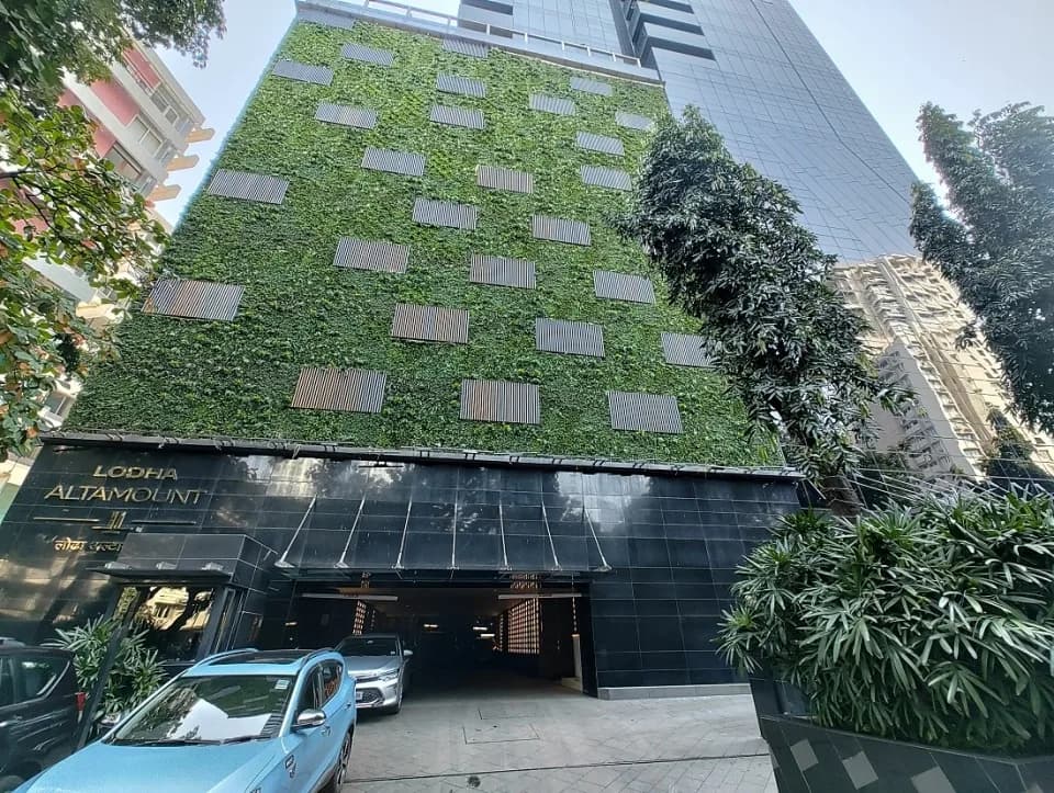 Lodha Altamount, Gowalia Tank
