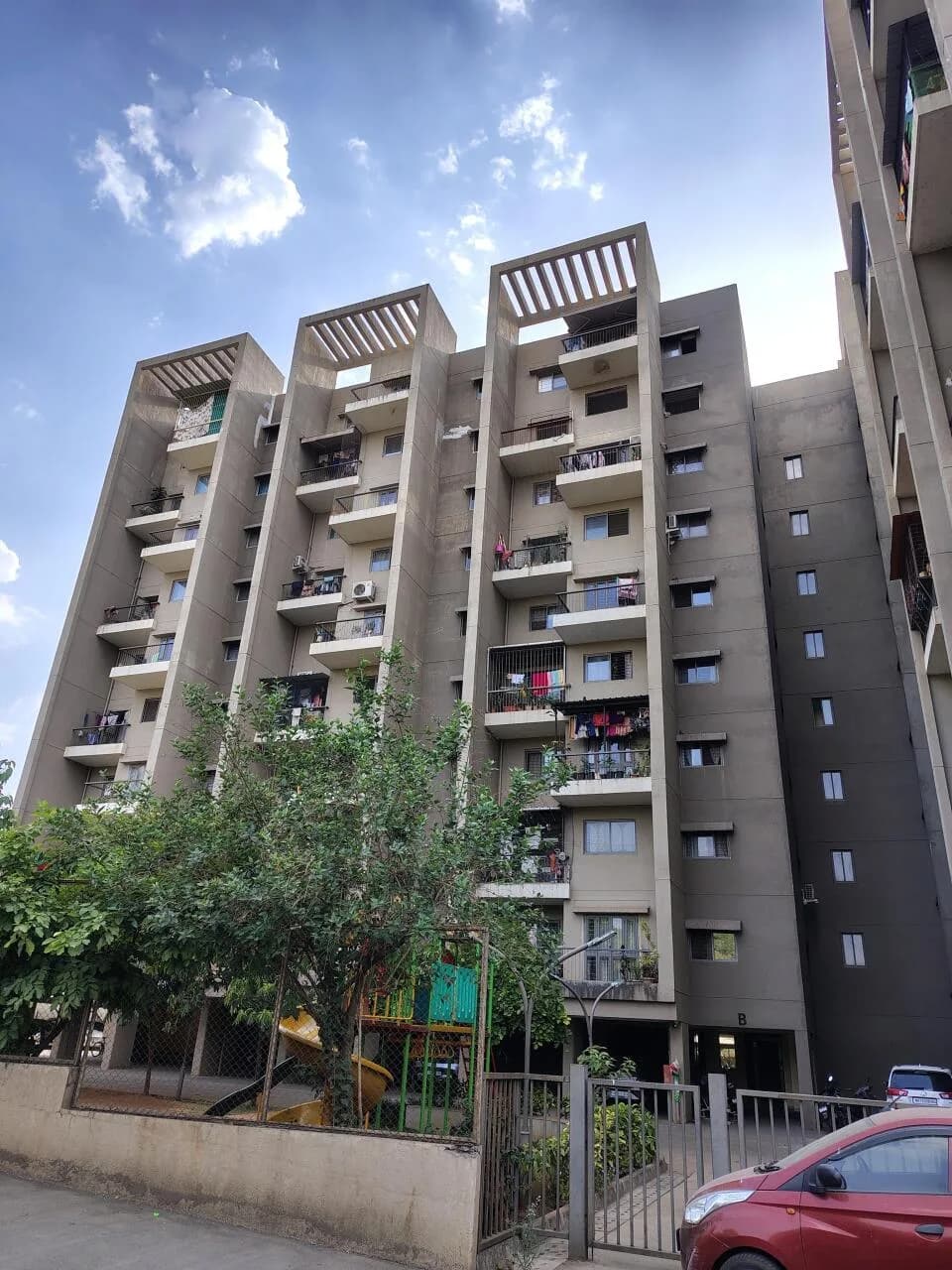 Skyi Park, Bhukum