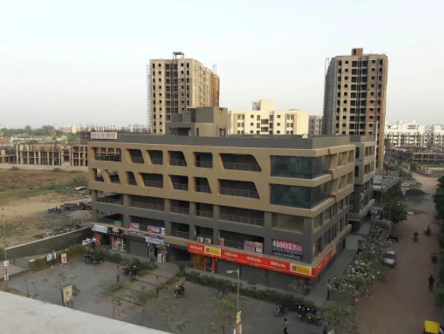 Sangani Square, Narol
