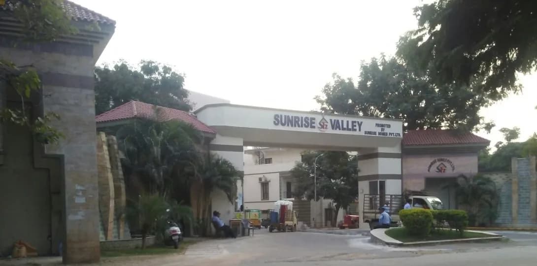 Sunrise Valley, Golden Heights Colony