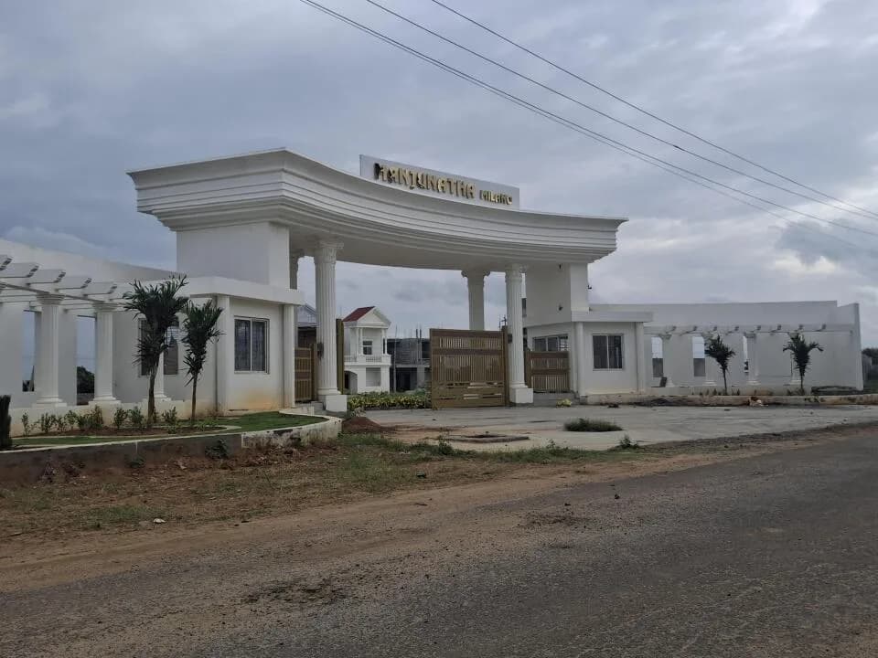 Manjunatha milano, Hosur Bagalur Road