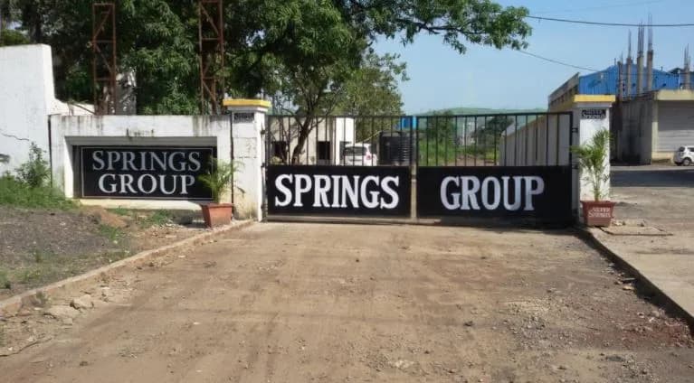 ARSS Silver Springs, Taloja