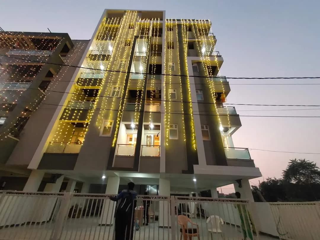 KBC Diamond, Gandhi Path
